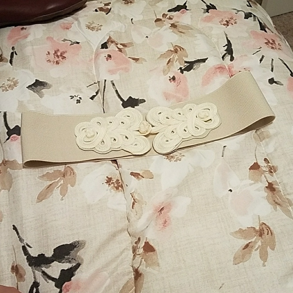 Waist stretch belt